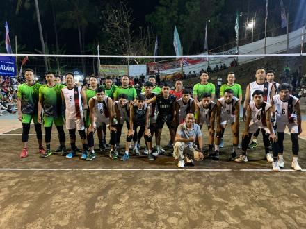 TIM BOLA VOLI PUTRA KAYUPUTIH AKAN MENGHADAPI BIMAKANA BANJARASEM PADA BABAK 8 BESAR